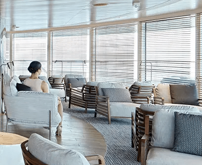 The panoramic lounge